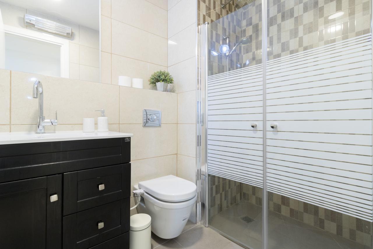 Luxury One-Bedroom Apartment/Parking In City Center Jerusalém Exterior foto