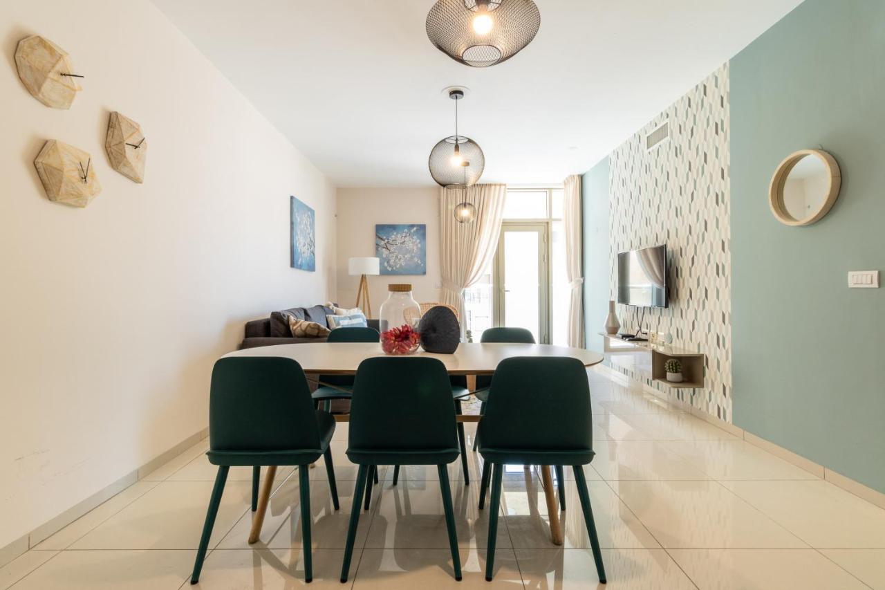 Luxury One-Bedroom Apartment/Parking In City Center Jerusalém Exterior foto